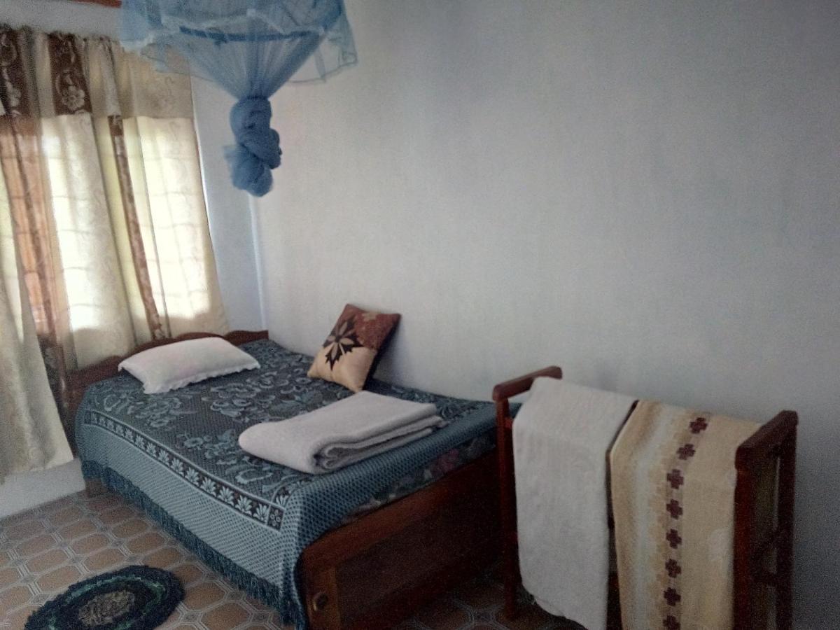 Ella J Villa Luaran gambar