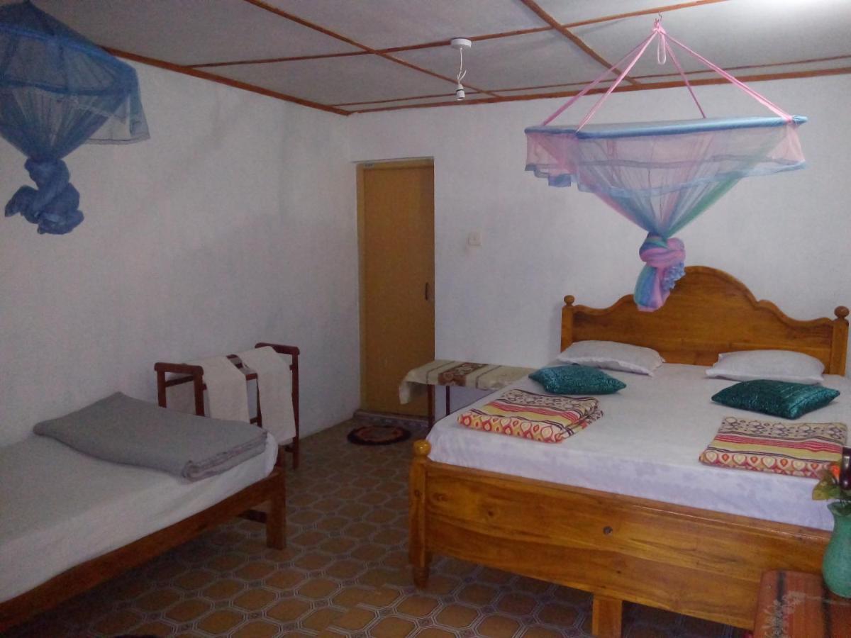 Ella J Villa Luaran gambar