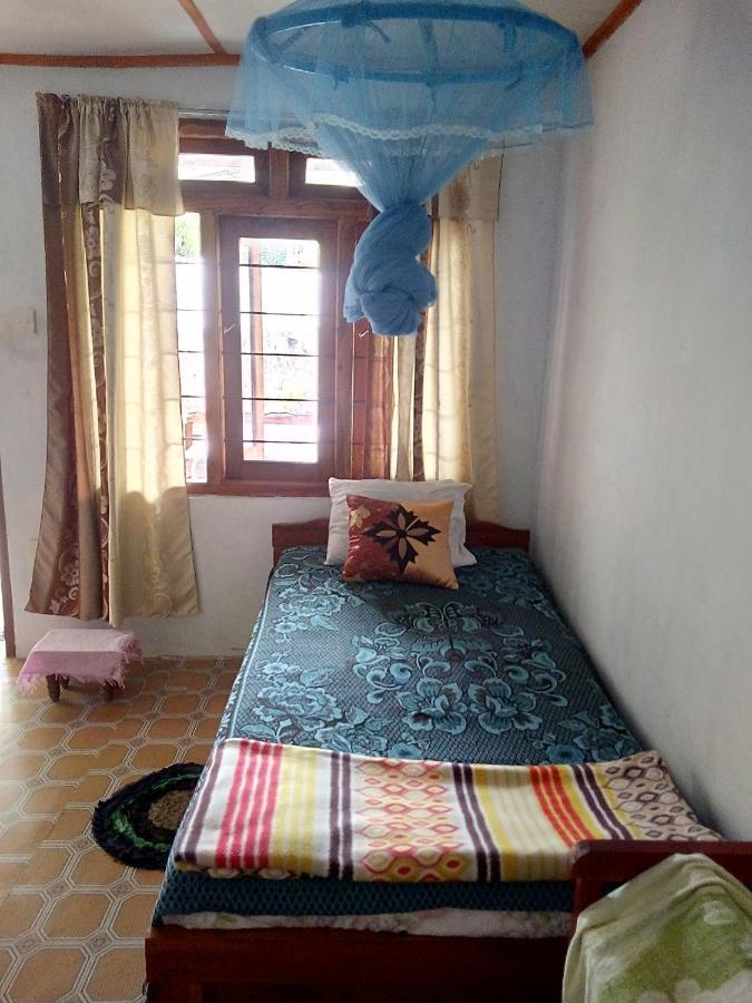 Ella J Villa Luaran gambar