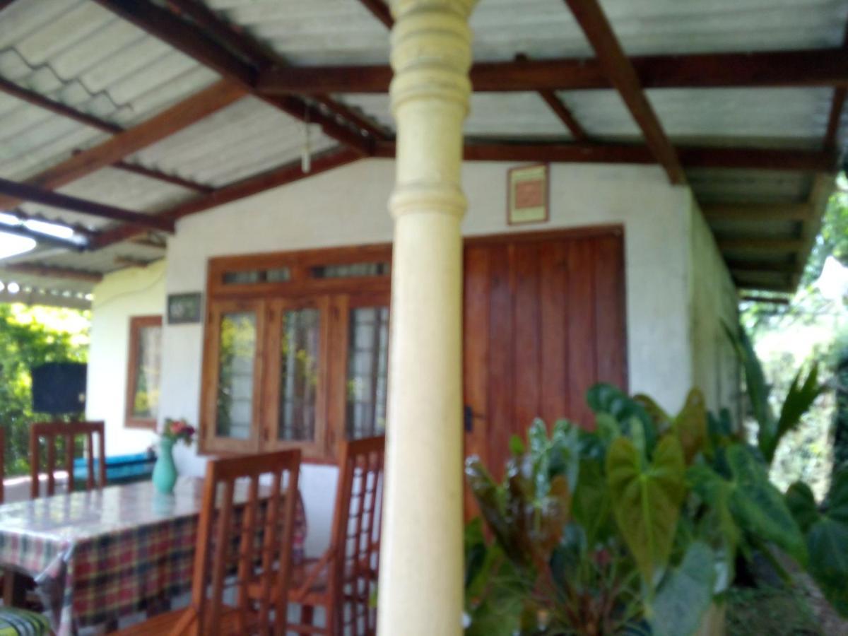 Ella J Villa Luaran gambar