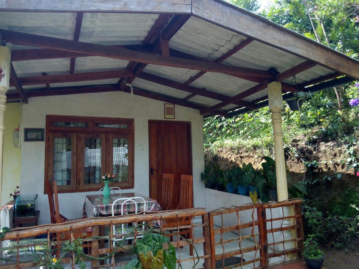 Ella J Villa Luaran gambar
