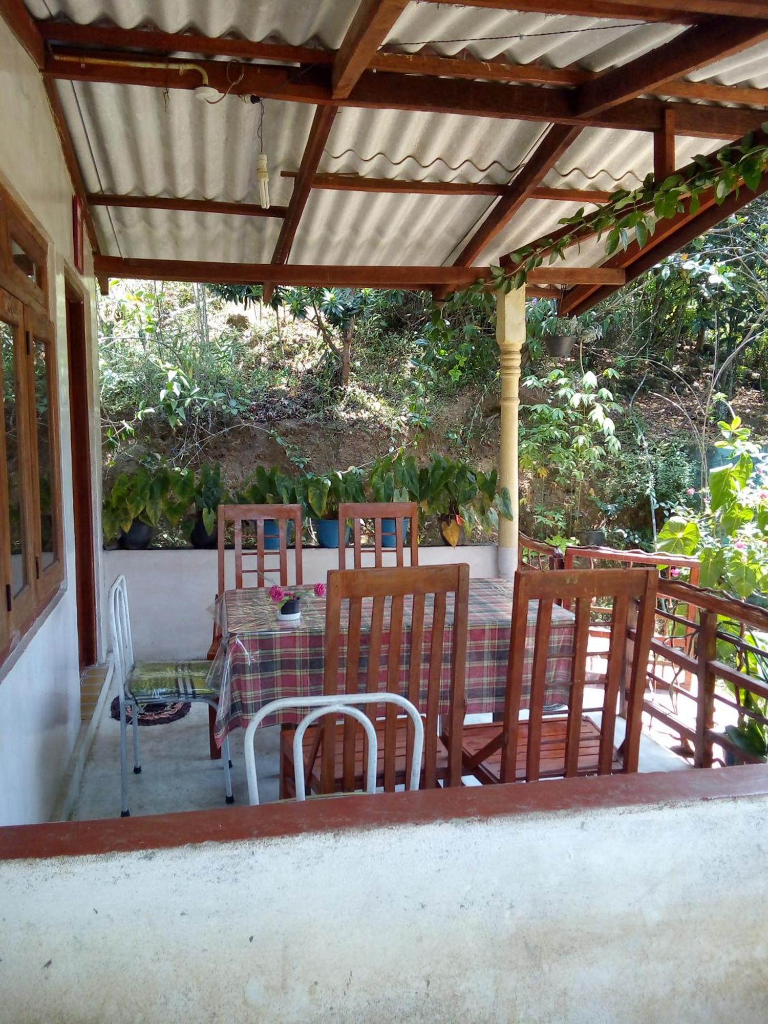Ella J Villa Luaran gambar